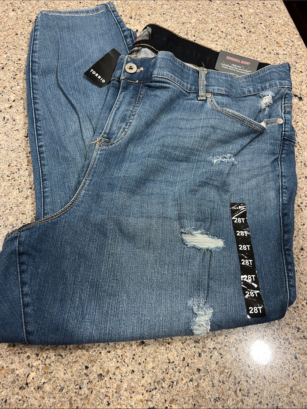 torrid Medium Blue Distressed bombshell skinny Jeans premium stretch 28 tall z27